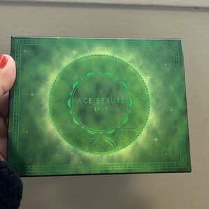 Ace Beaute Envy palette